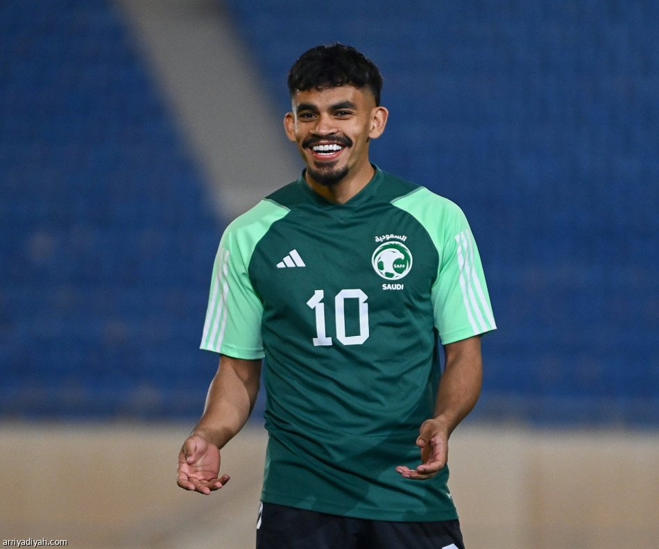 الأولمبي..  استبعاد عسيري واستدعاء  أبو الشامات