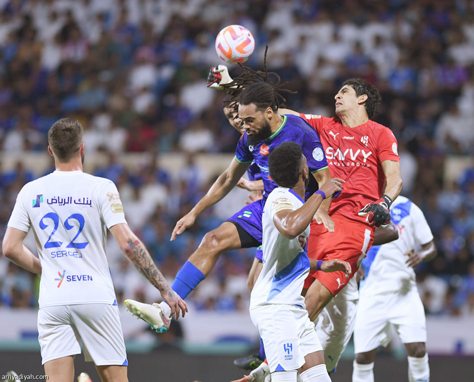 ميتروفيتش
ينهي عناد بيليتش