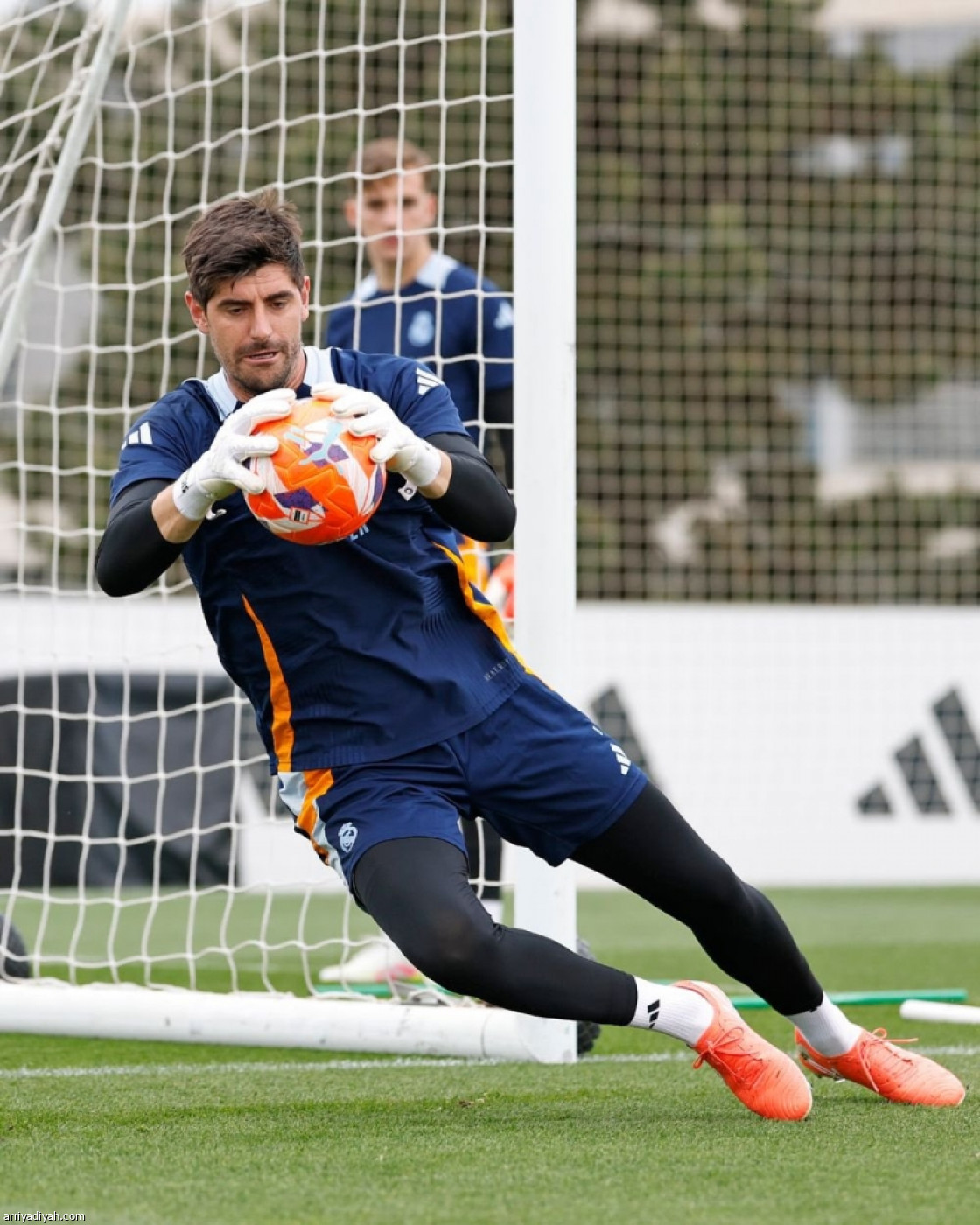 الريال يستعد