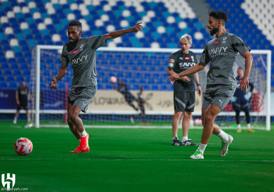 الهلال يعود بمناورة تكتيكية