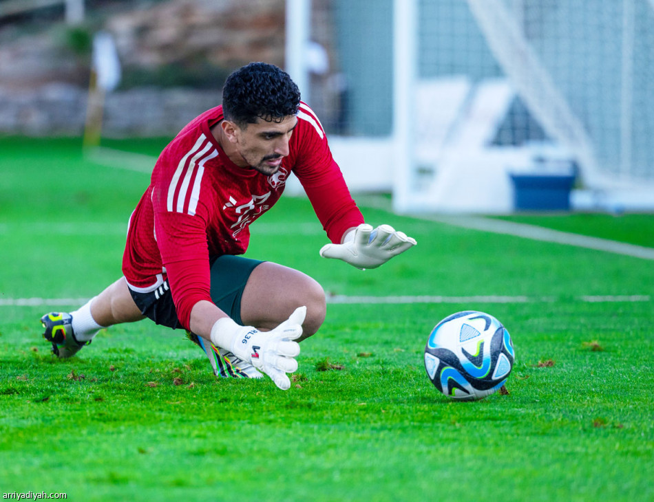 المسحل والقاسم
يواجهان الإيطالي