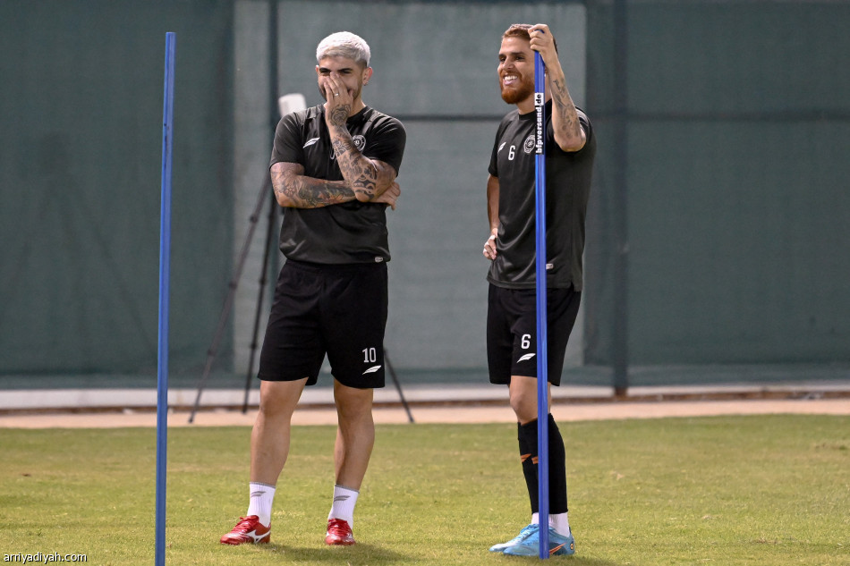 الشباب.. براون يكثف اللياقة والتكتيك