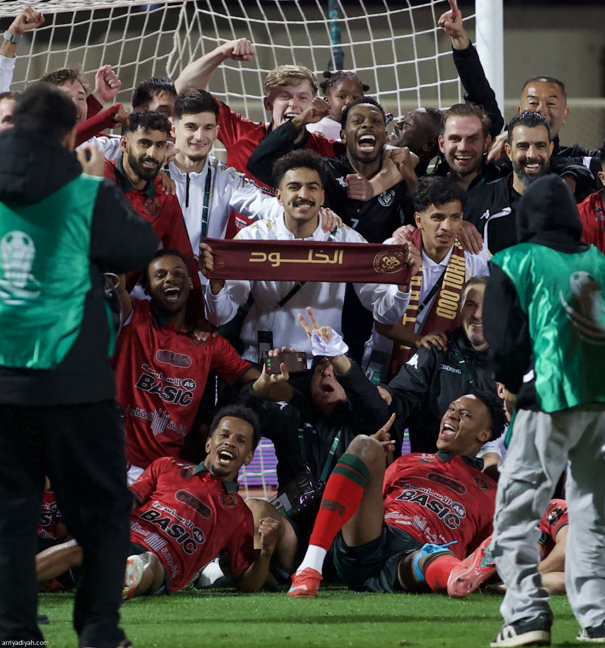 الخلود إلى النهائي