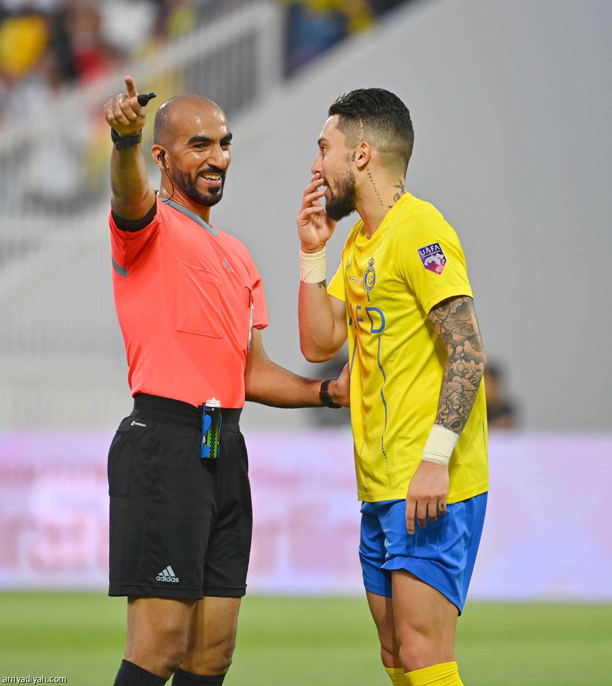 رونالدو
يسقط الضحية 136