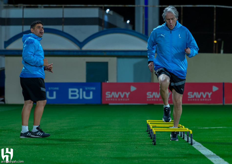 إصابة سالم في الركبة ومفصل القدم والإصبع