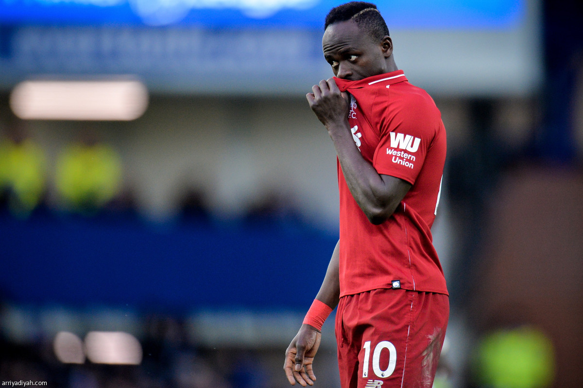 ليفربول يفرط في الصدارة