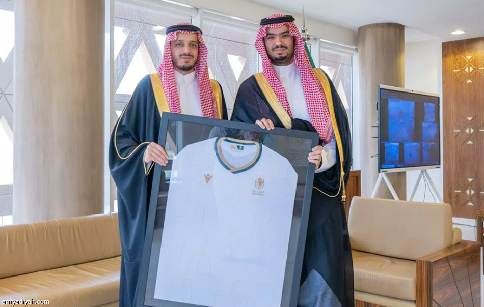 راكان بن سلمان يستقبل رئيس شركة نادي الدرعية ويؤكد على إرثها الرياضي