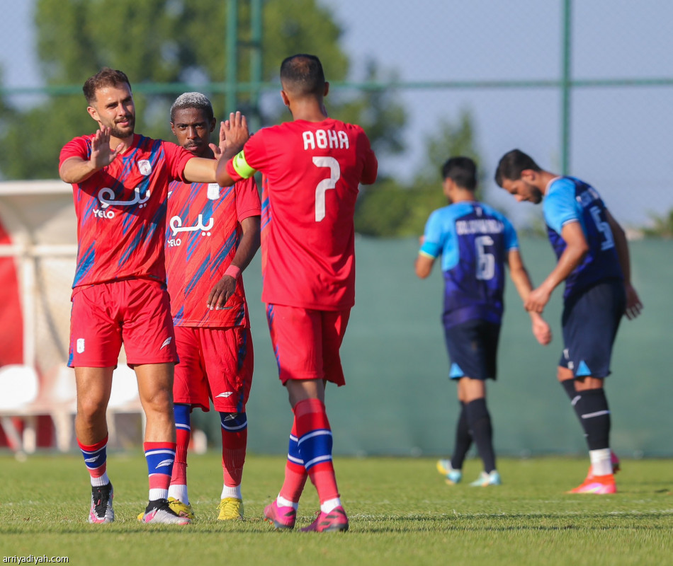 أبها يكسب التجربة الرابعة بثنائية العمري