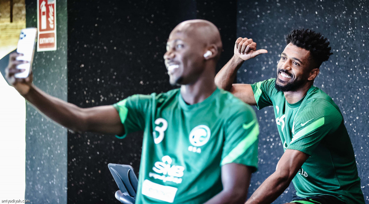 الأخضر يكثف التحضيرات