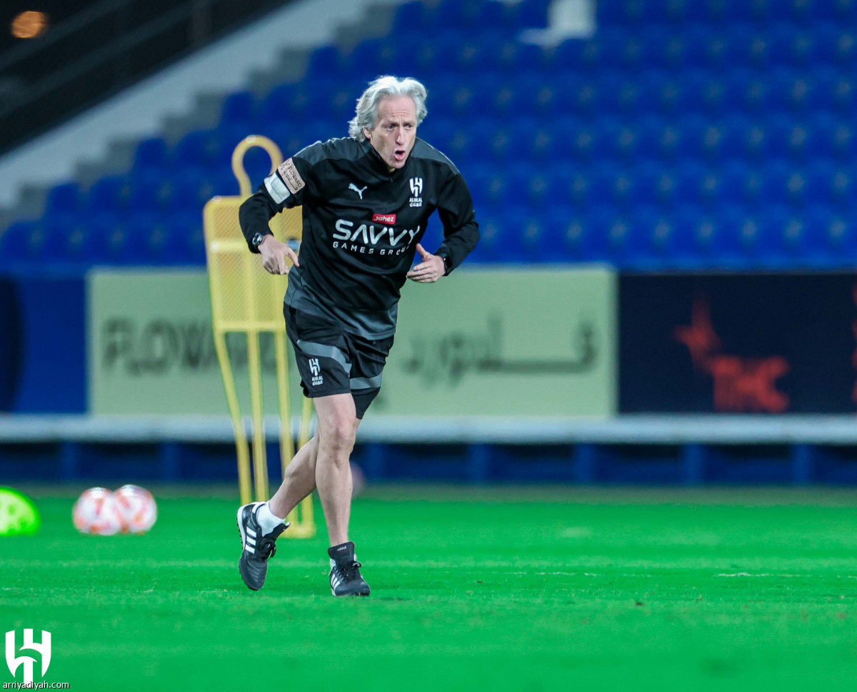 الهلال يعود