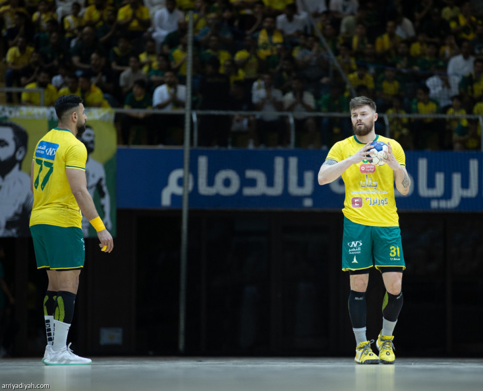 فاصلة الخليج والهدى تحسم لقب بطولة اليد