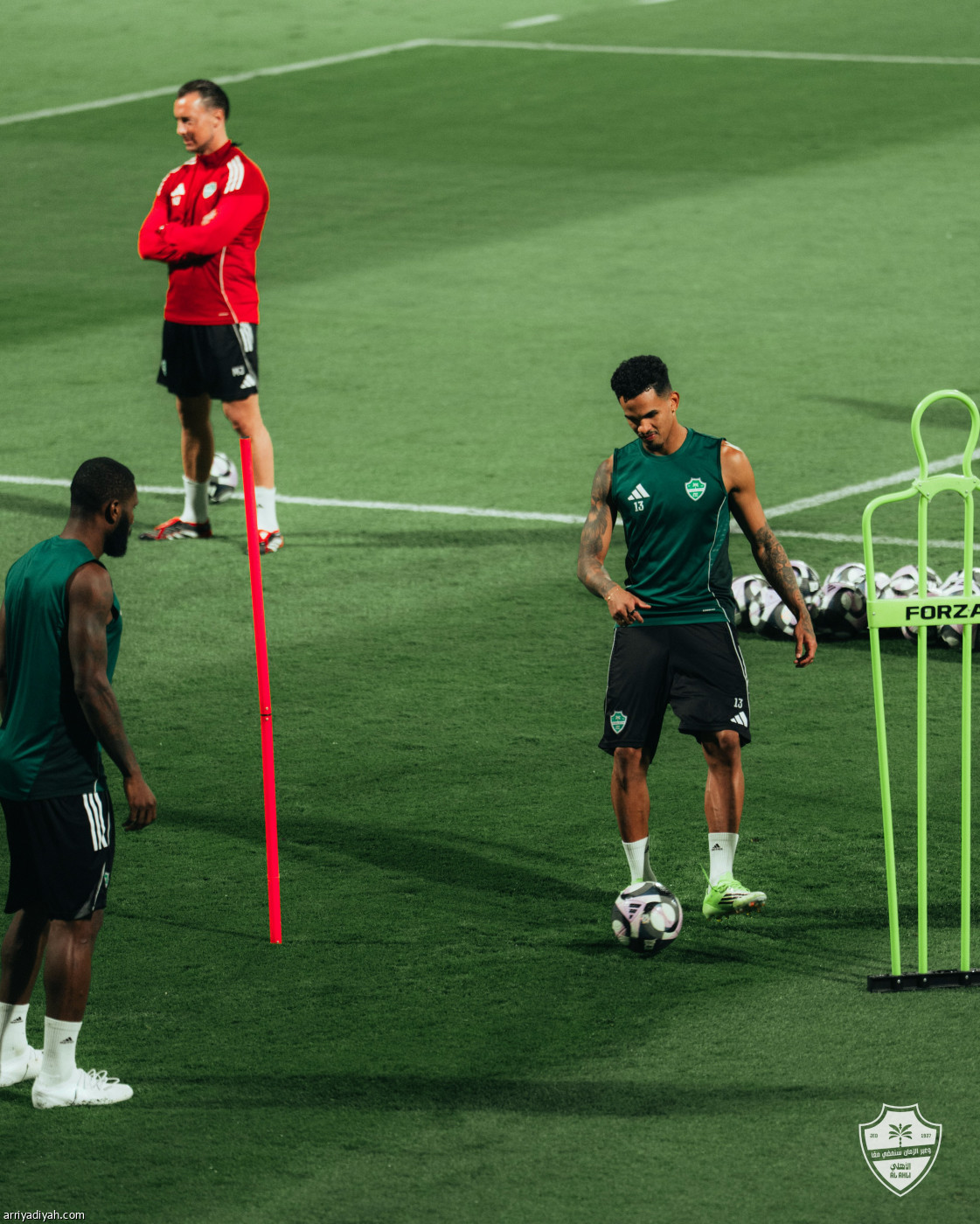 الأهلي يعود