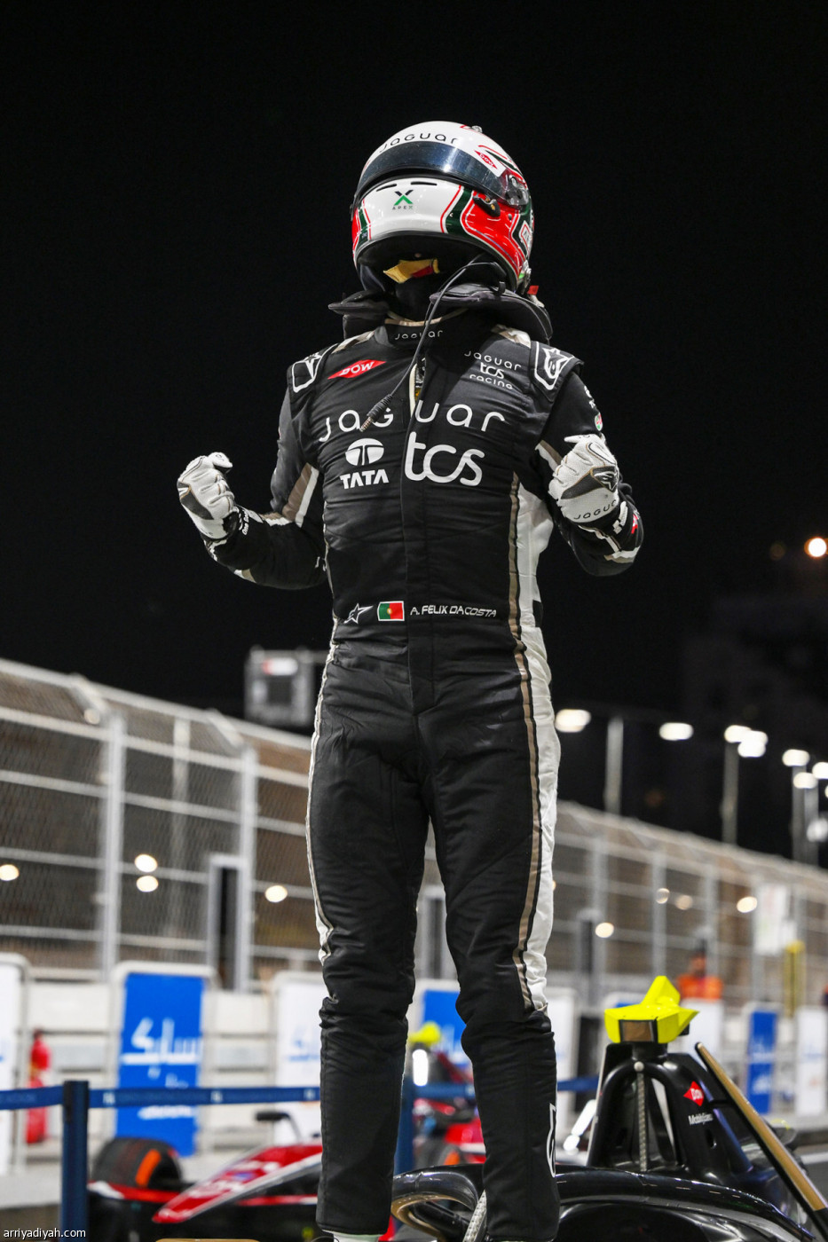 دا كوستا يحتفل