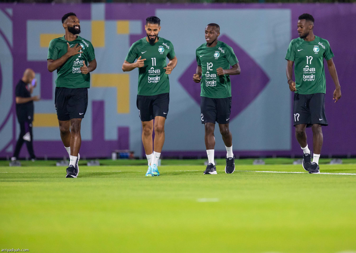 الأخضر يتأهب