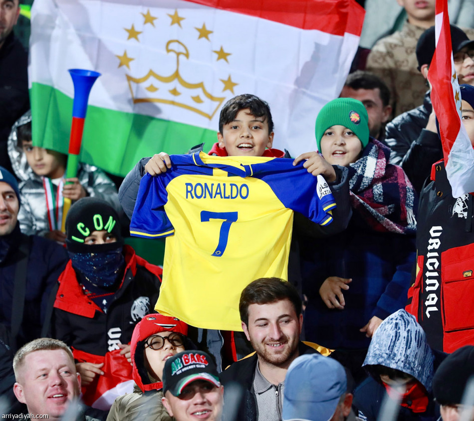 كاسترو
يعيد واقعتي فيتوريا