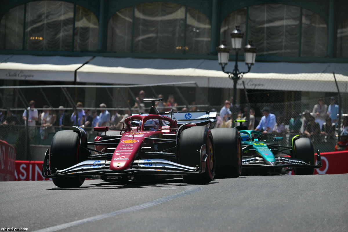 لوكلير يتصدر الثالثة