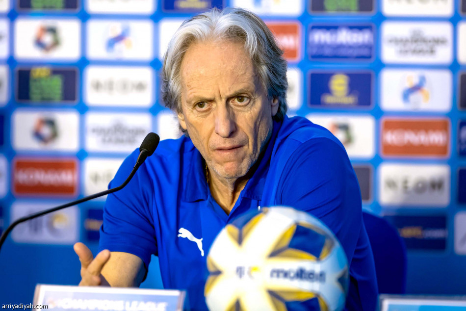 الهلال 
يهاجم بالحمدان