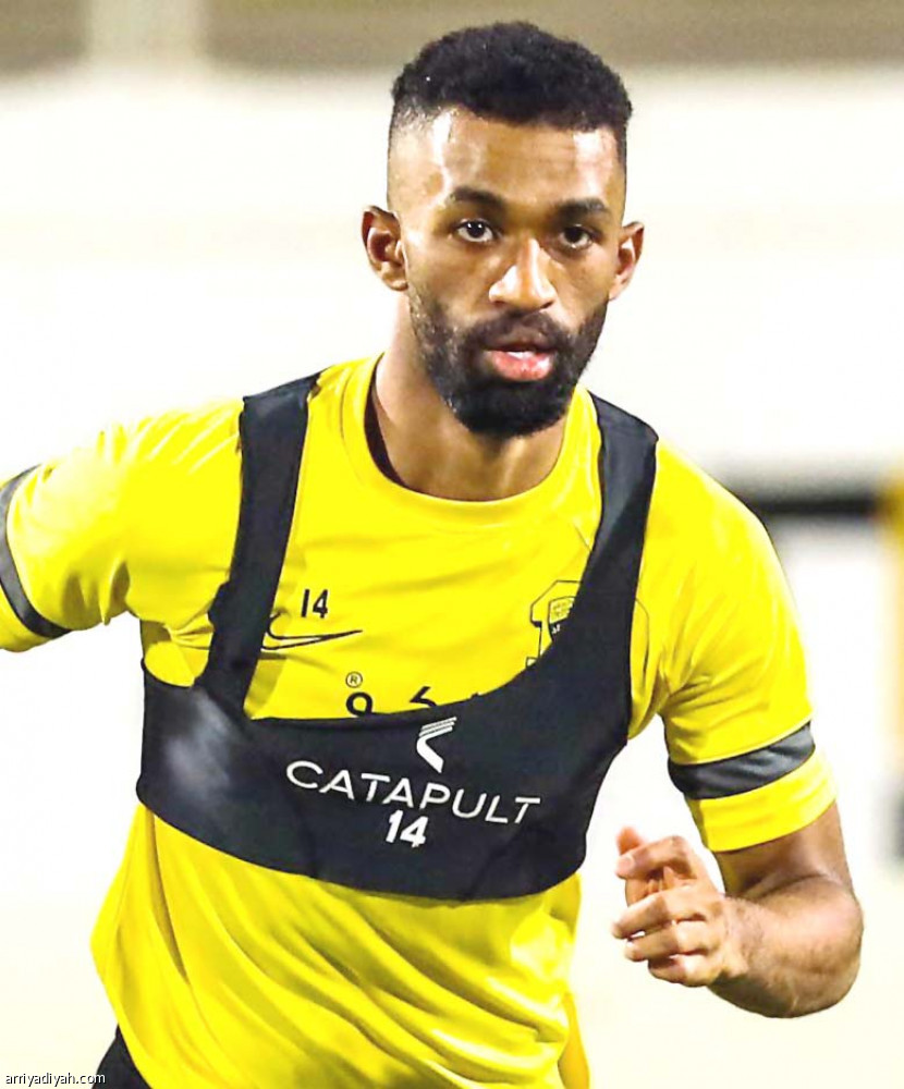 الاتحاد
يستعيد العمري ويفقد روما