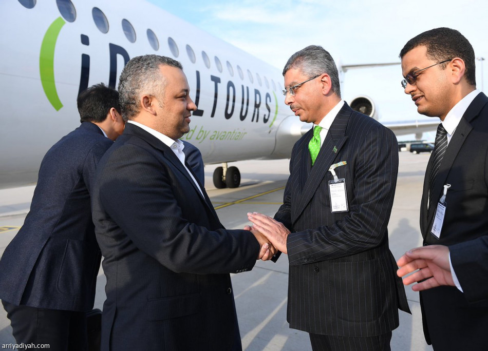 الأخضر يصل إلى كولونيا الألمانية