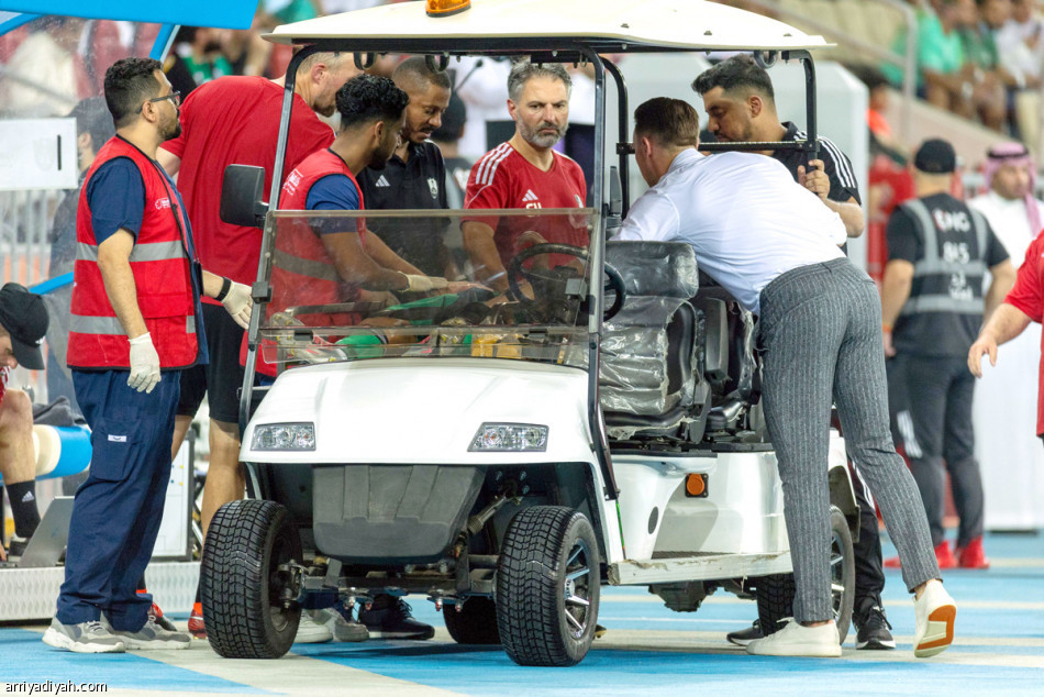 الأهلي
يجدد أفراح 2011