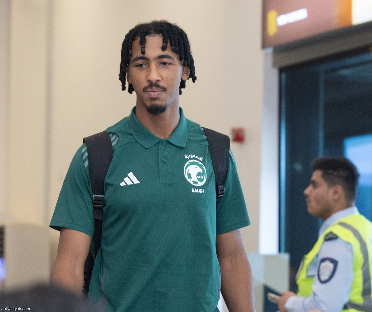 الأخضر يطير