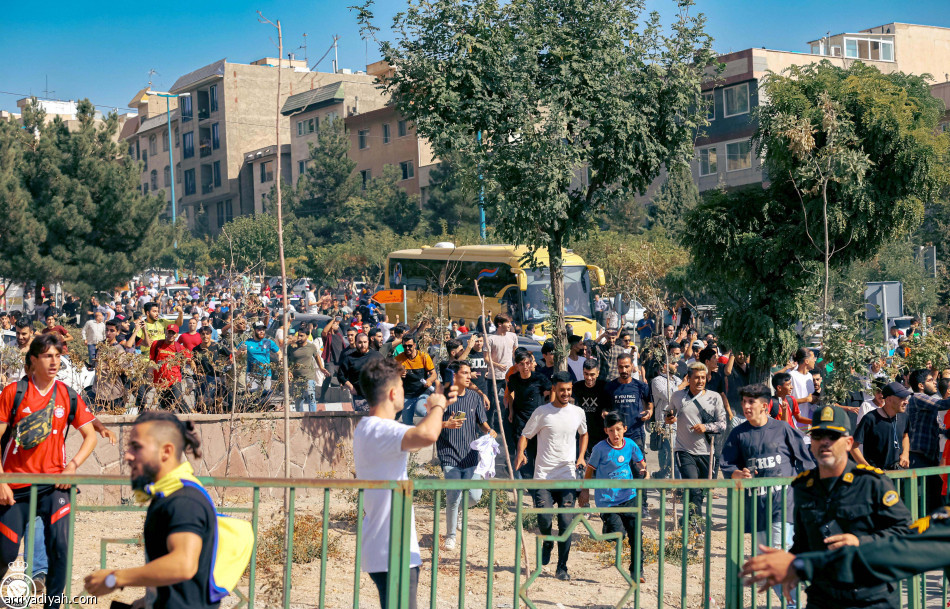 رونالدو
يلغي تدريب أزادي