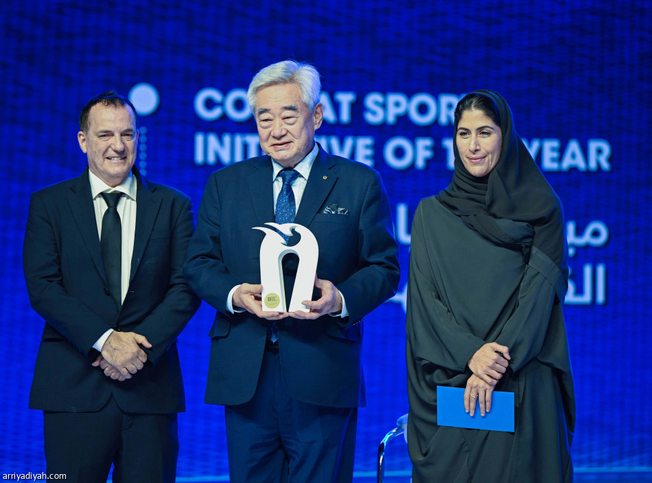 دروجبا يخفي سر «روشن»..
العالميون السبب