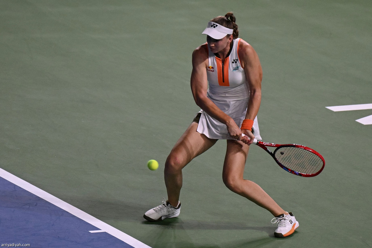 إيلينا إلى النهائي