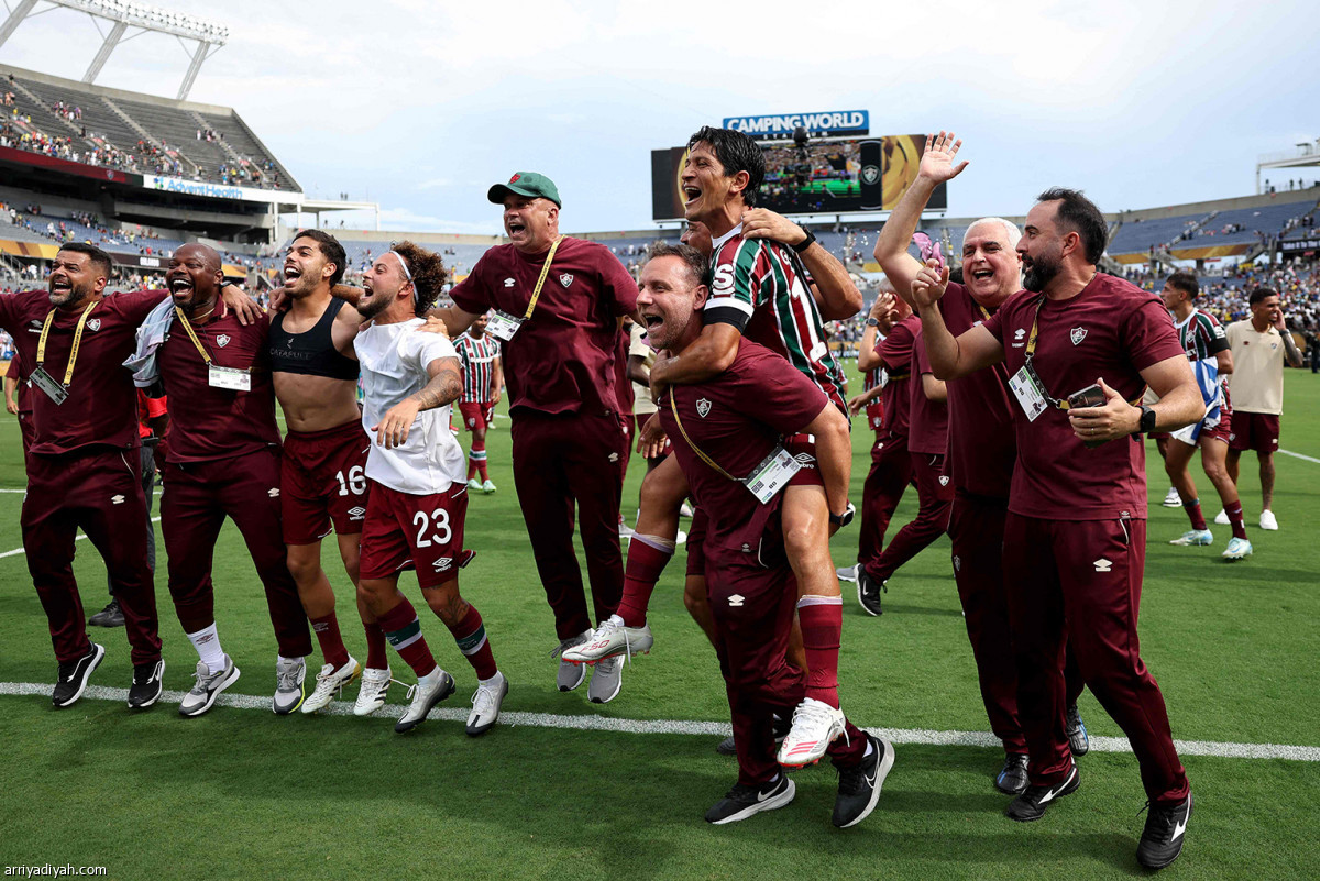 أول المتأهلين