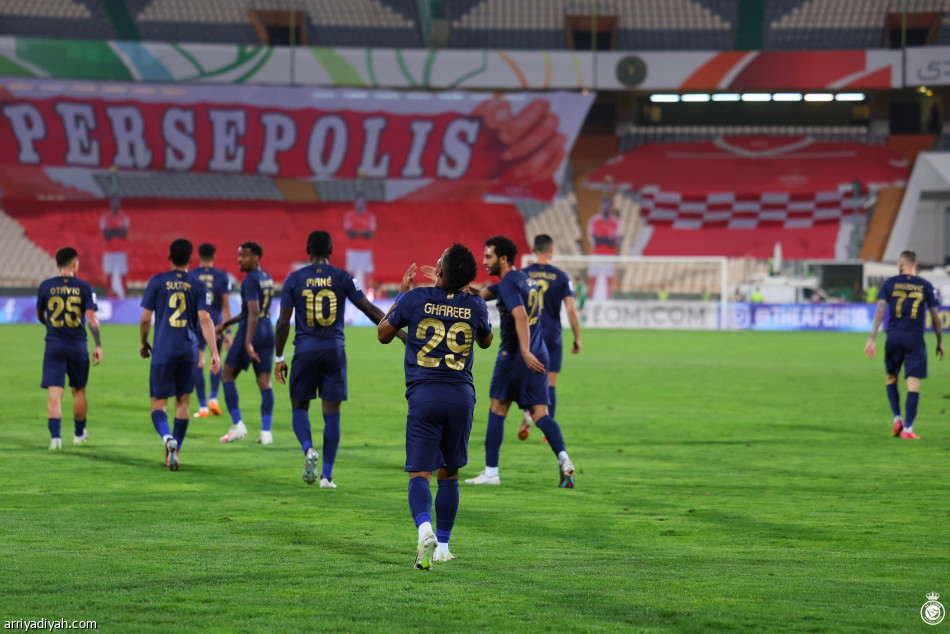 النصر يعبر بيرسبوليس.. ويتصدر