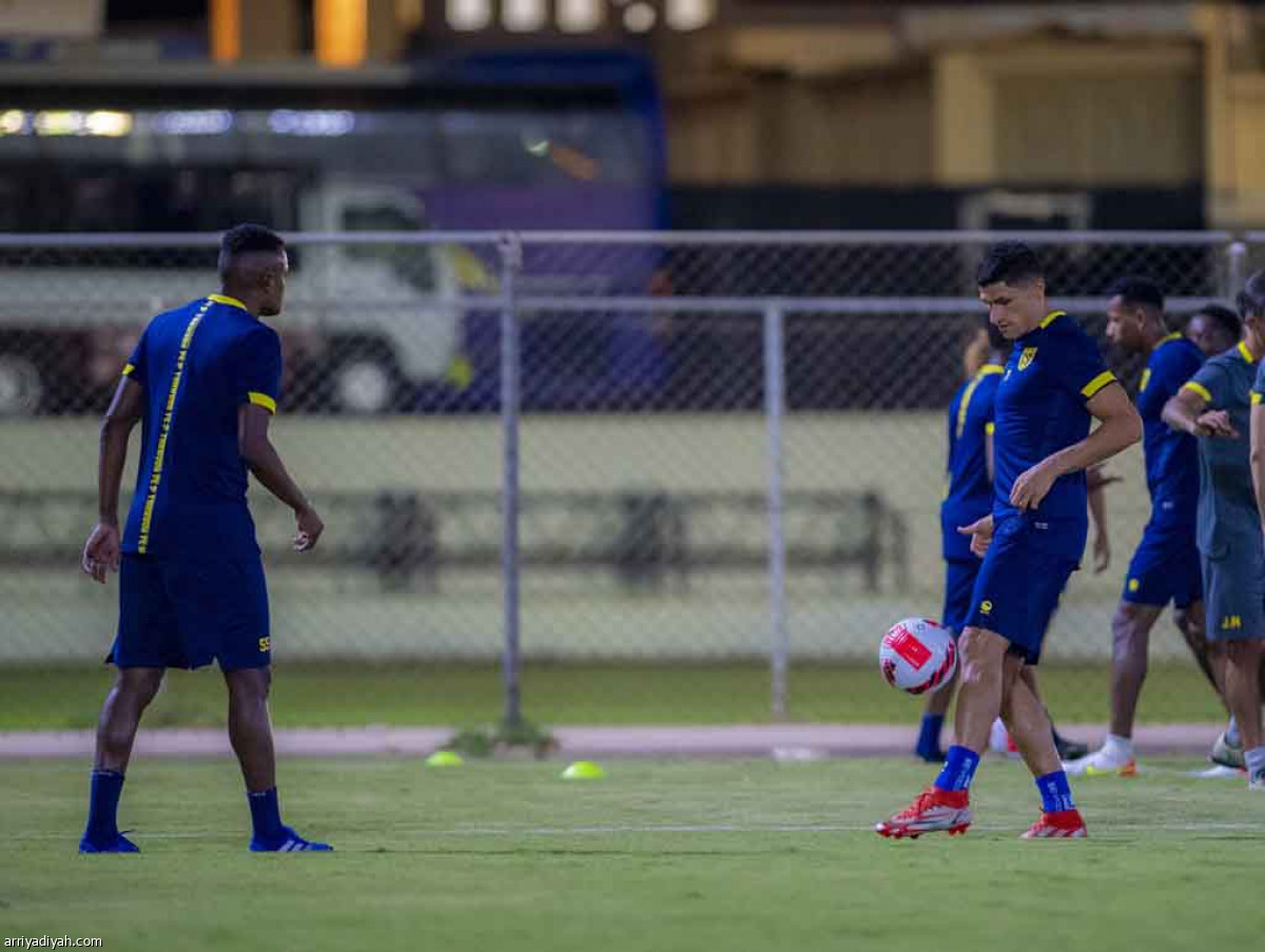 التعاون يقر الفترتين