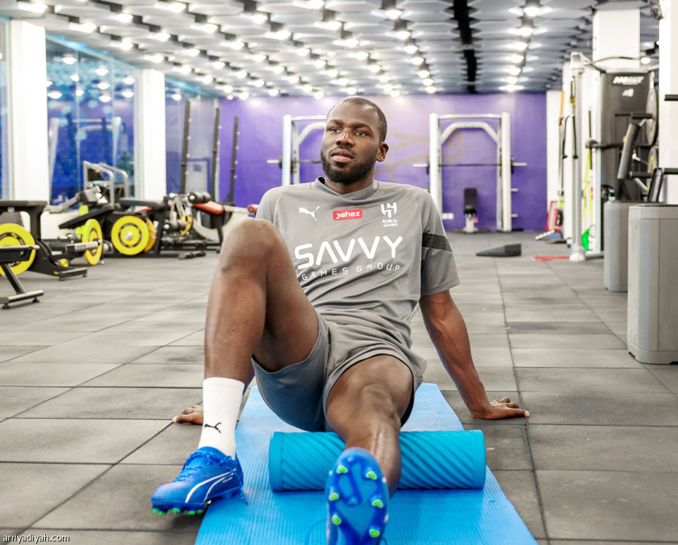 الهلال
يستعين بالجوير وتمبكتي