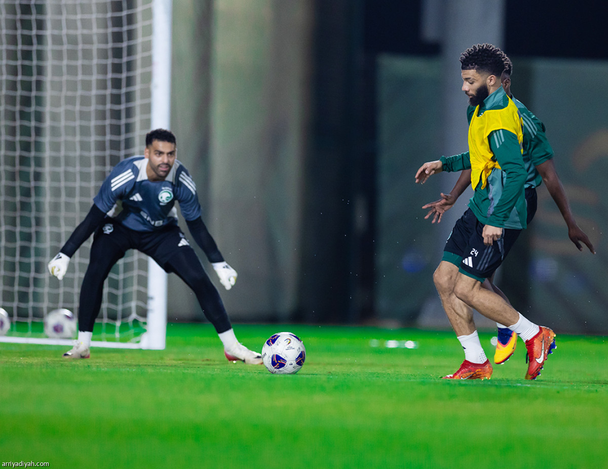 «الأخضر» يستأنف