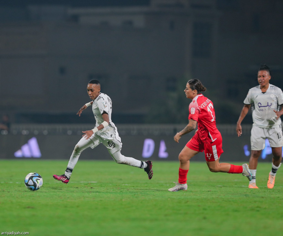 ممتاز السيدات.. الاتحاد يطارد صدارة النصر بثنائية الرياض