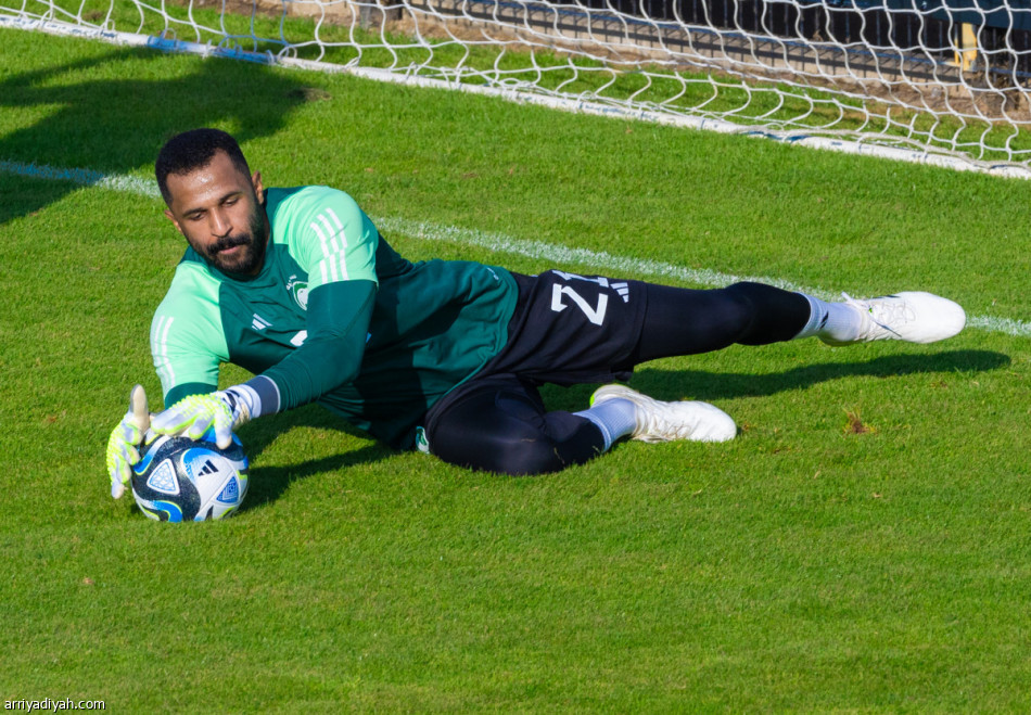 الأخضر يطبق الاستحواذ.. ومانشيني يناور