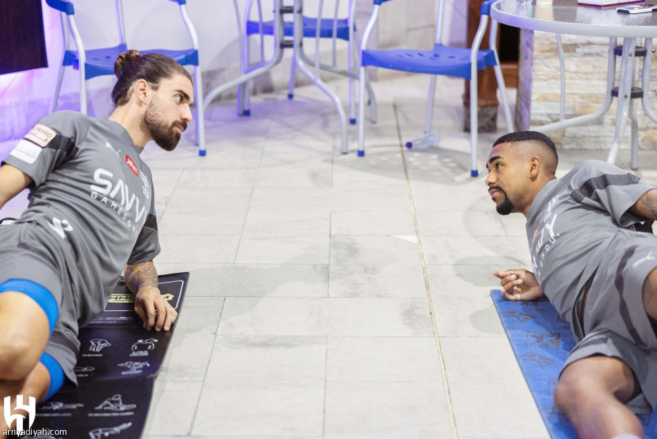 بالحديد والمسبح..
خيسوس يريح الهلاليين