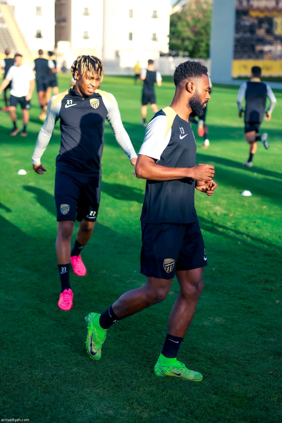 أصحاب الصدارة يستعدون