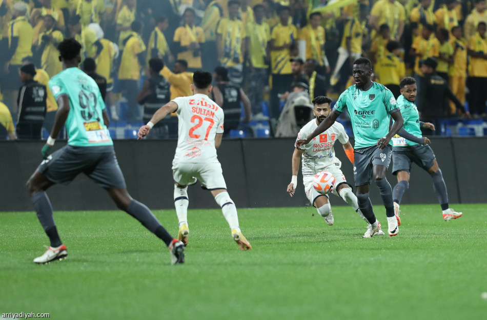 التعاون يصعد إلى المركز الثالث مؤقتا