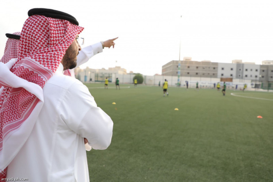 محافظ الخرج يزور نادي الشعلة