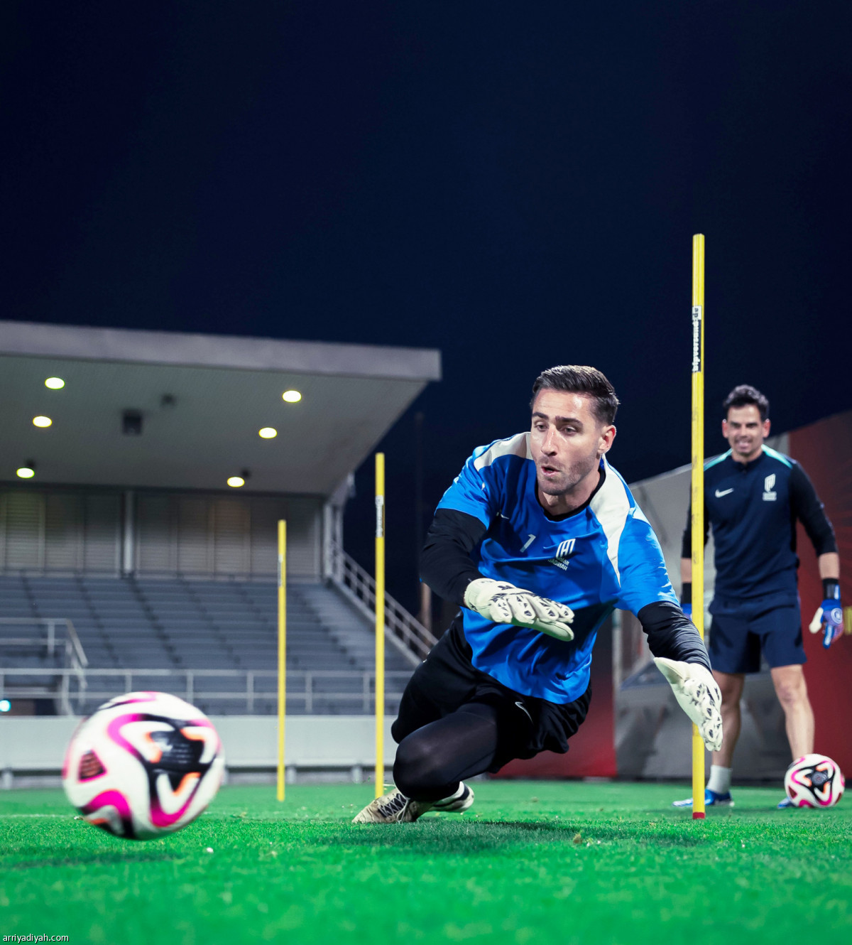 العين على النهائي الأول