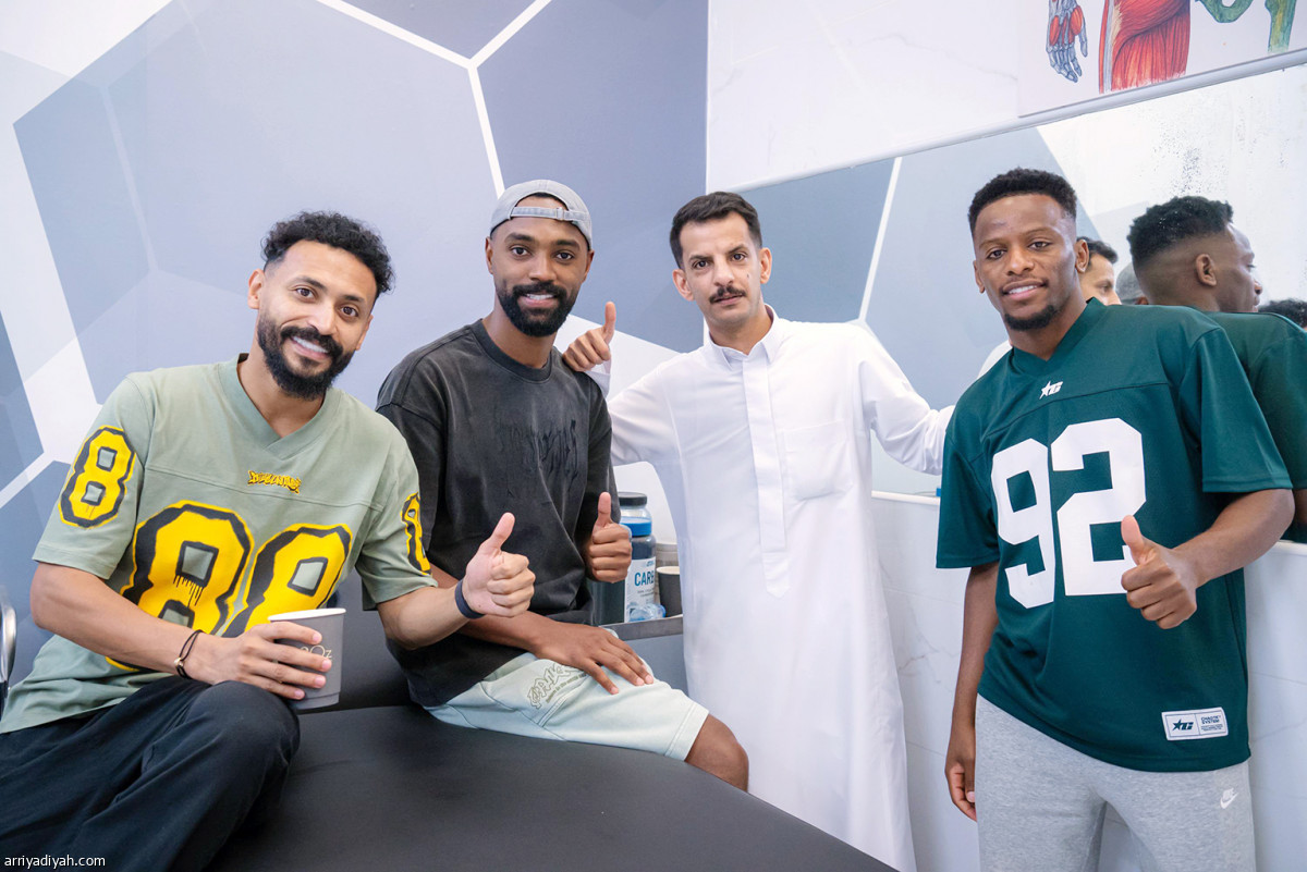 الخليج يبدأ الإعداد