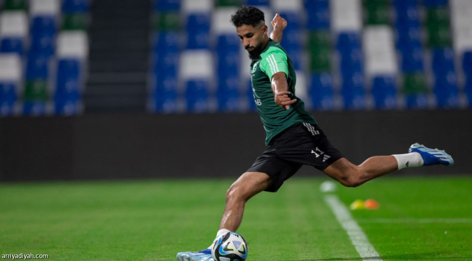 هوساوي يعزز خيارات مانشيني قبل باكستان