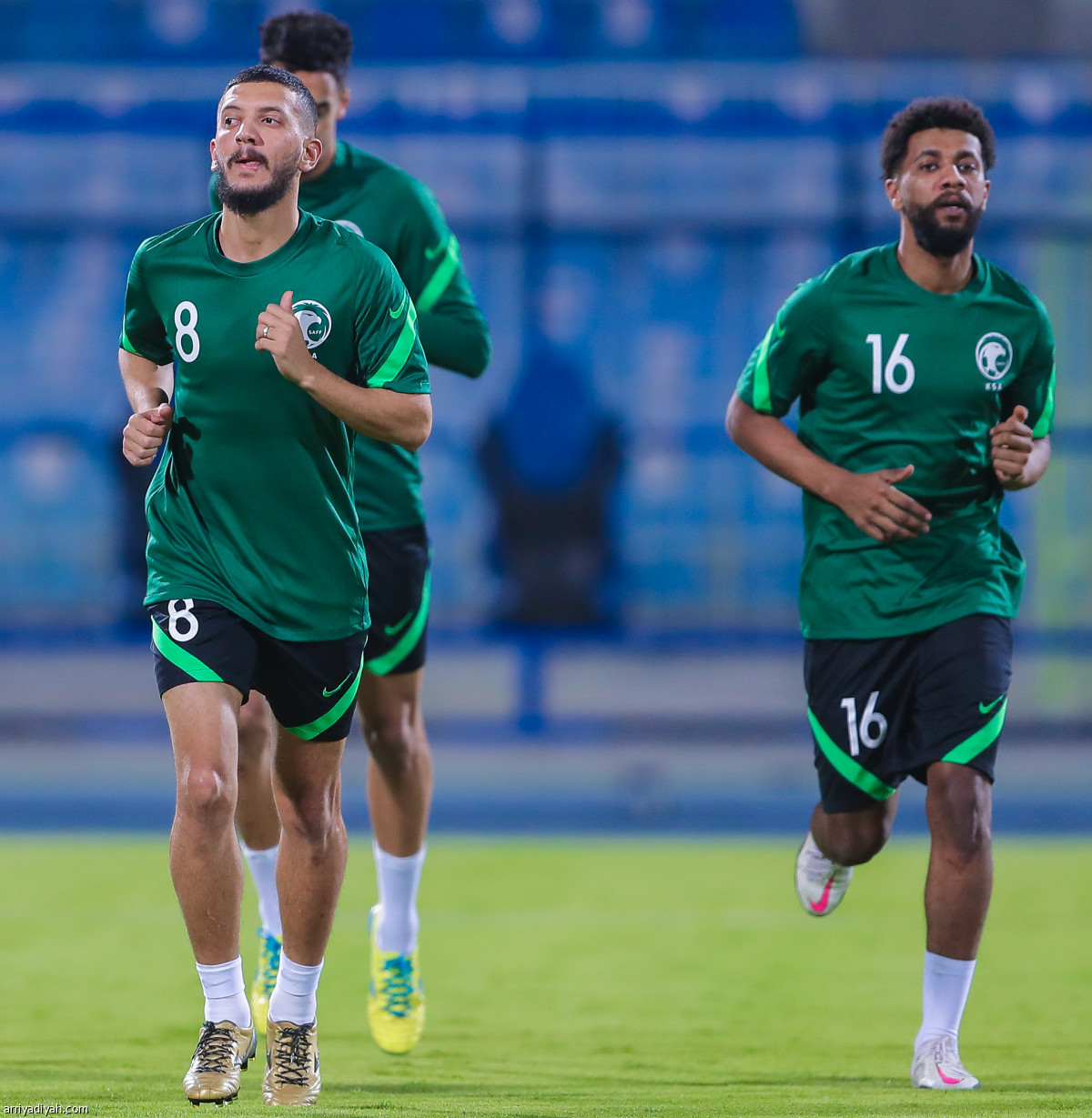 الأخضر يرفع تحضيراته