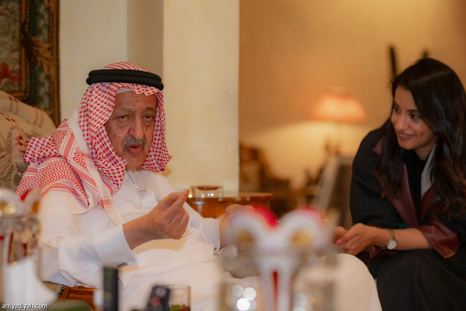 عبد الرحمن الفيصل:
فتحت عيوني على الخيل