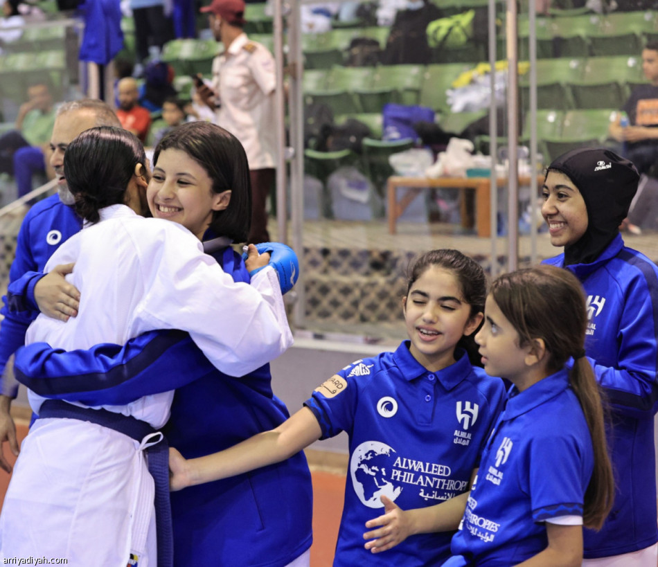 سيدات الهلال والاتحاد يتوشحن ذهب  الكاراتيه