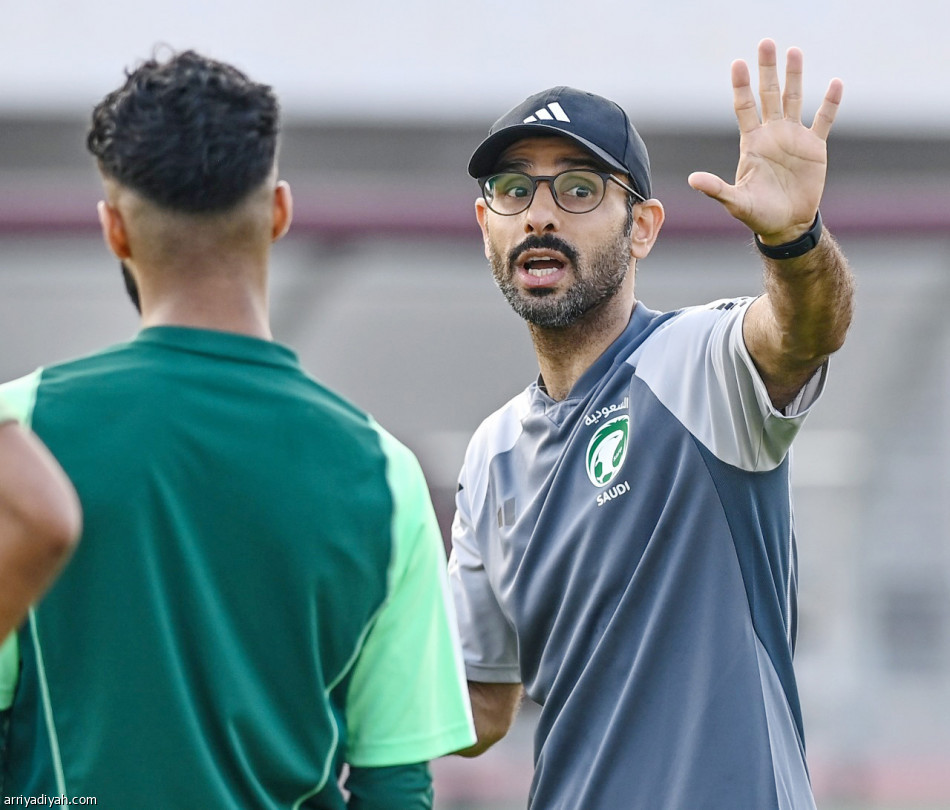 الشهري 
يستدعي باحسين