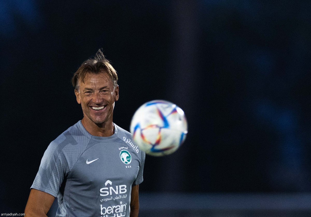 الأخضر يتأهب