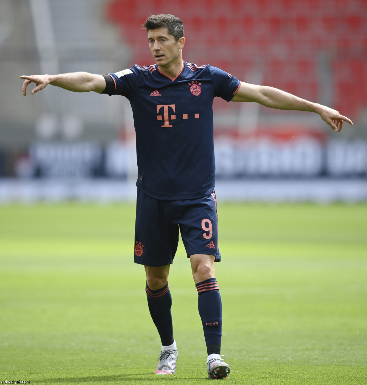 ليفا.. قياسي في رحلة الـ«50»