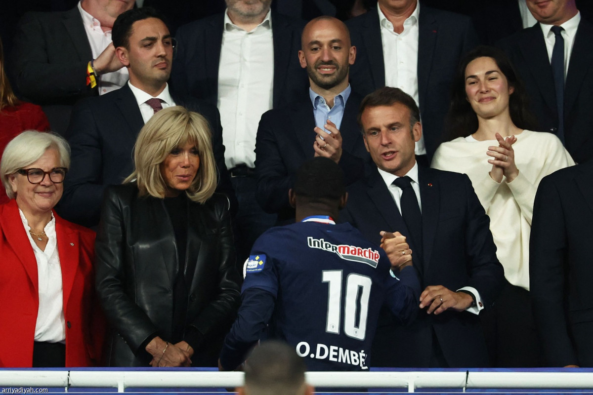 سهرة ذهبية في باريس