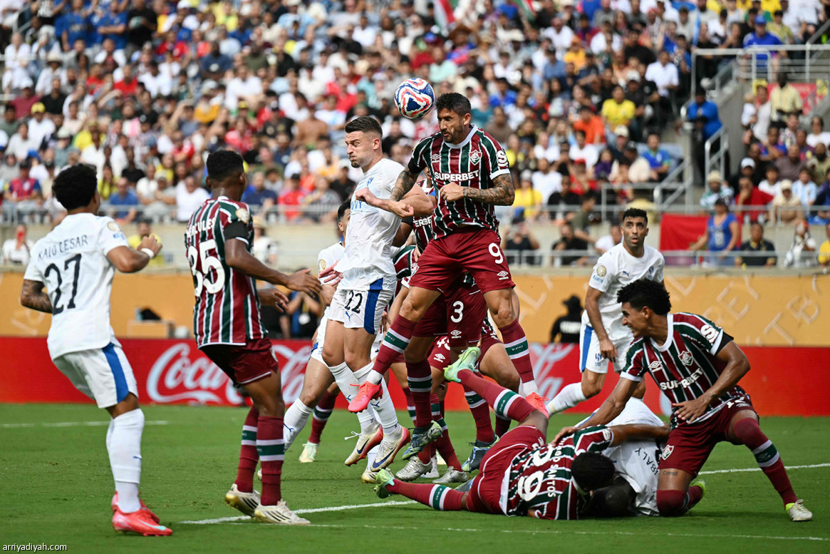 أول المتأهلين